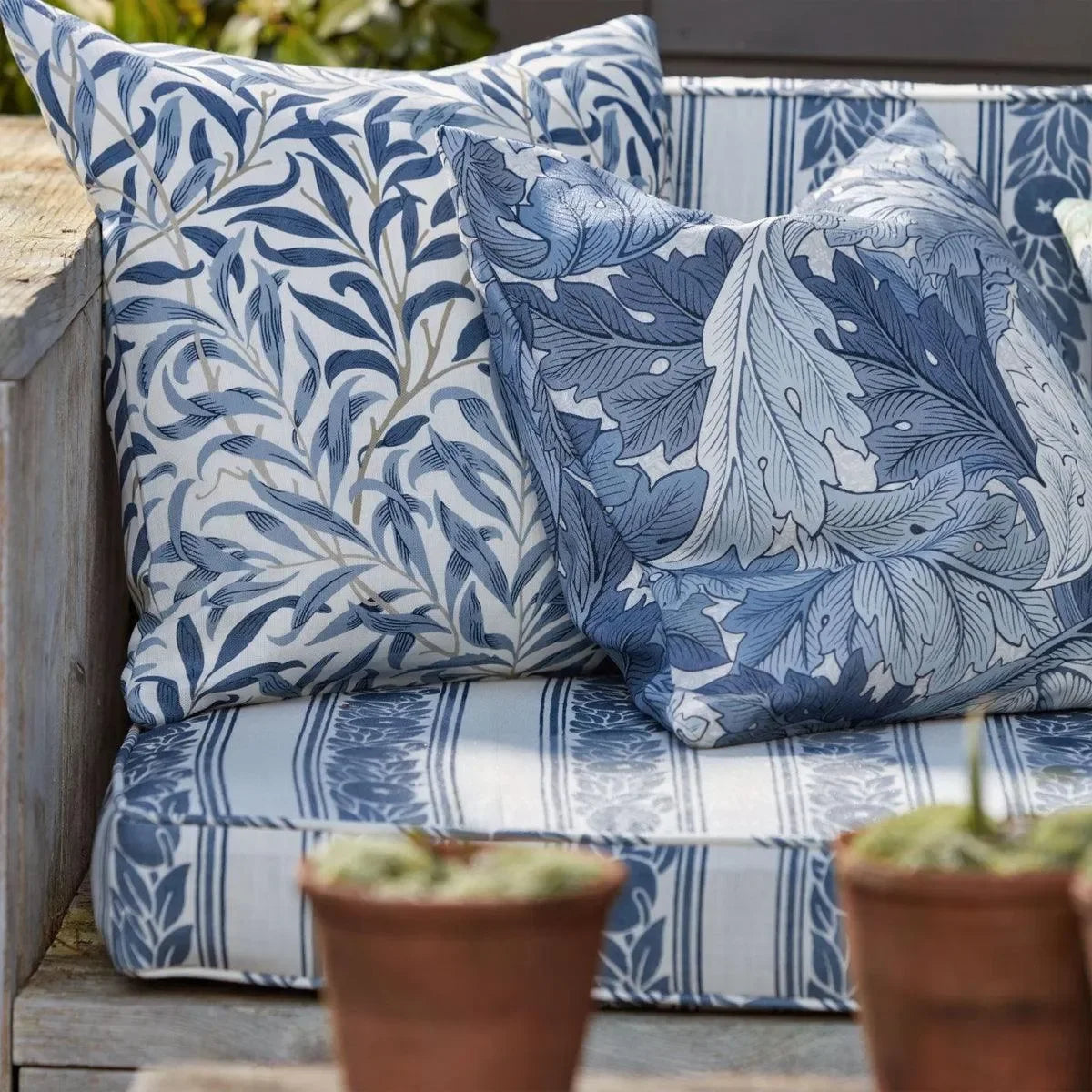 Acanthus Outdoor Fabric - Morris & Co