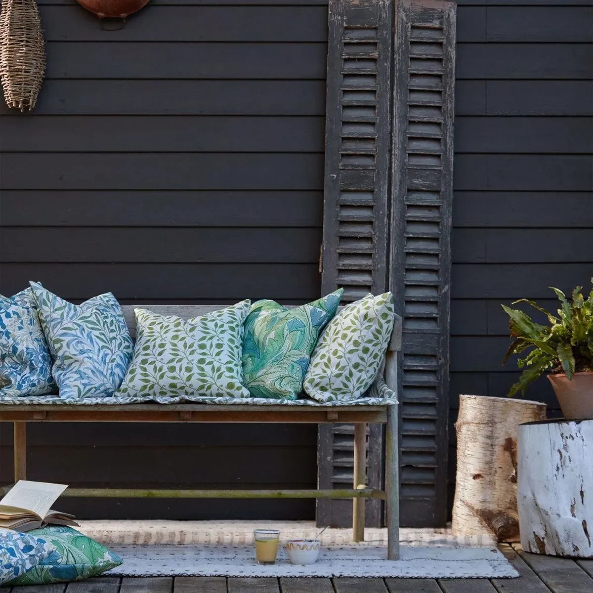 Acanthus Outdoor Fabric - Morris & Co