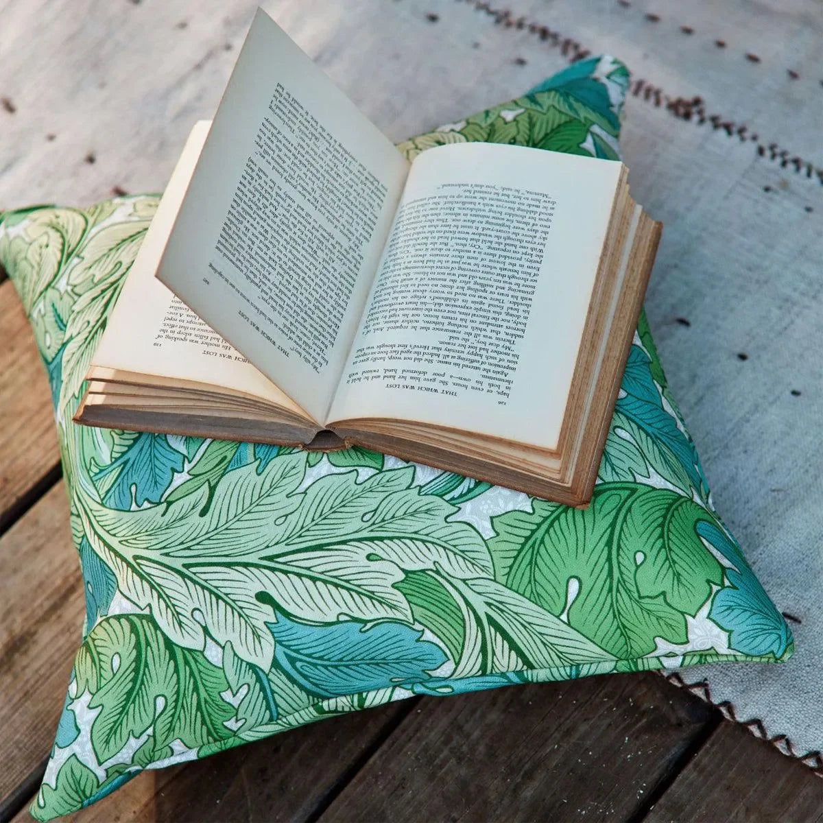 Acanthus Outdoor Fabric - Morris & Co