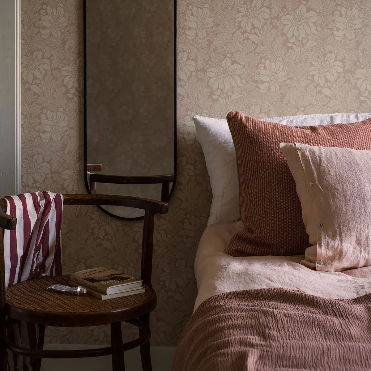 Acanthus Wallpaper - Borastapeter