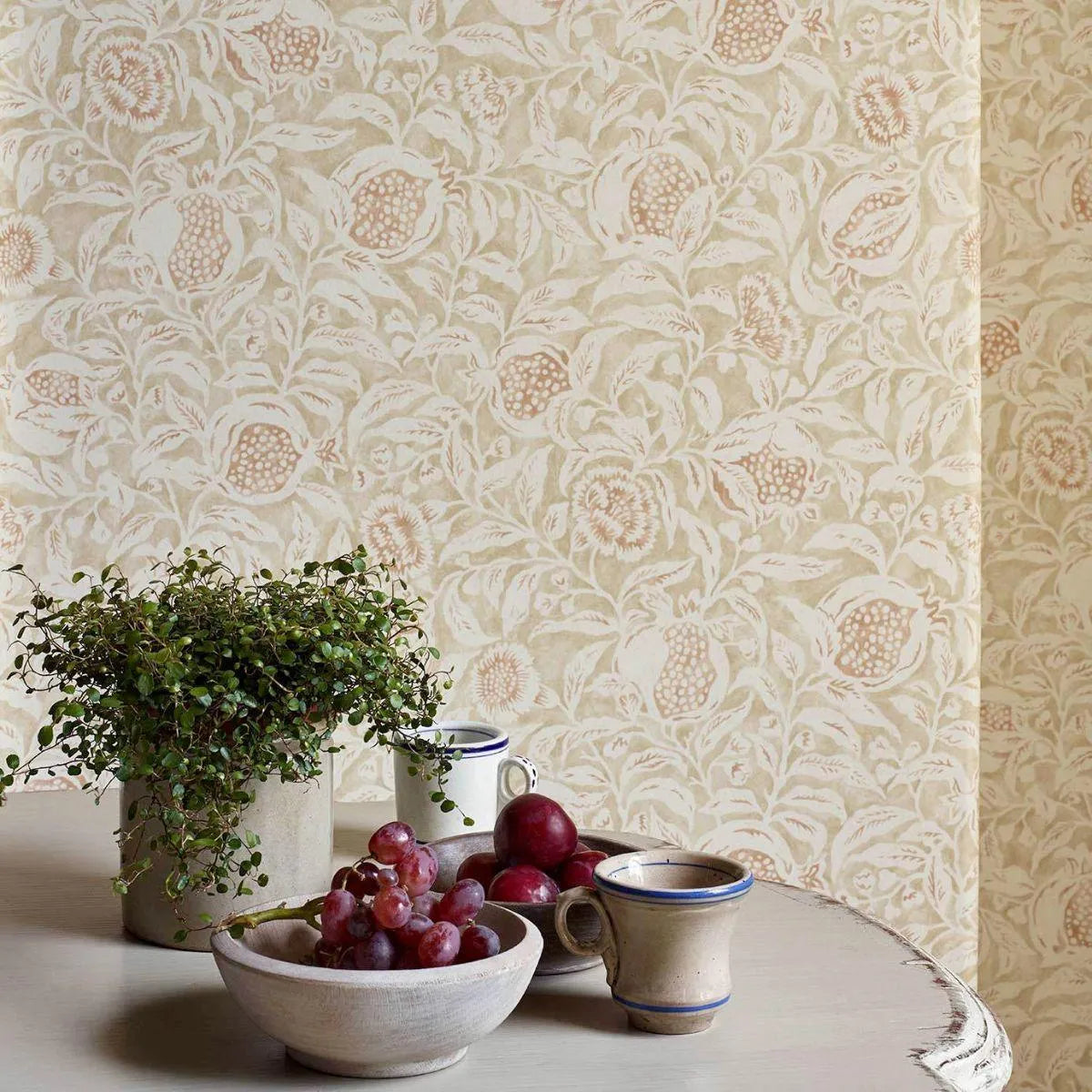 Annandale Wallpaper - Sanderson