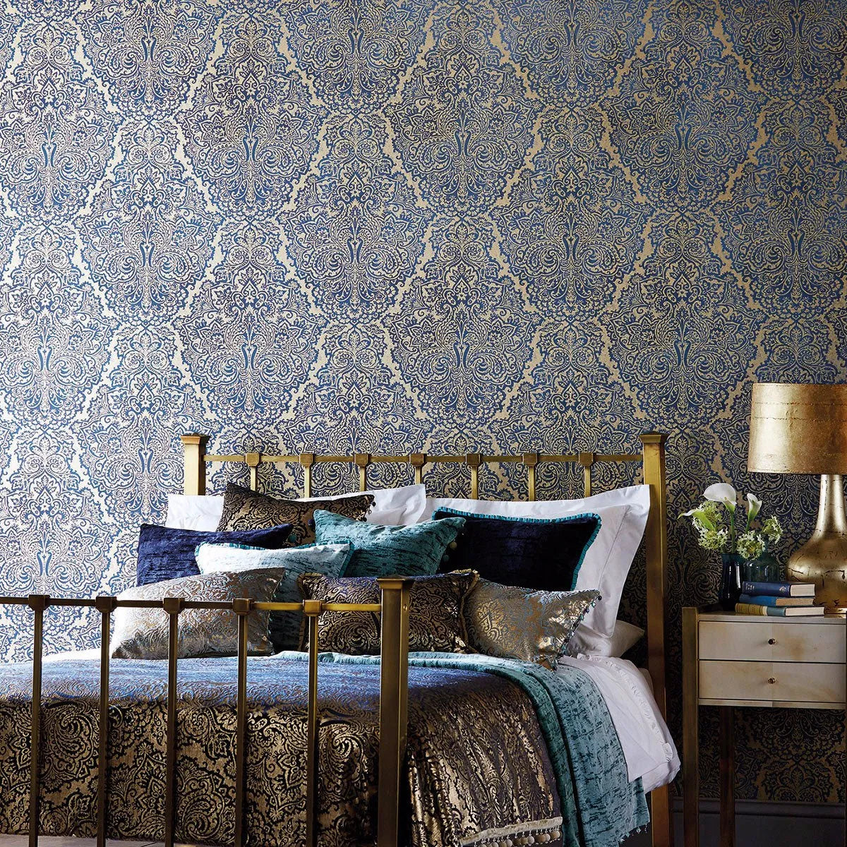 Aurelia Wide Width Wallpaper - Harlequin