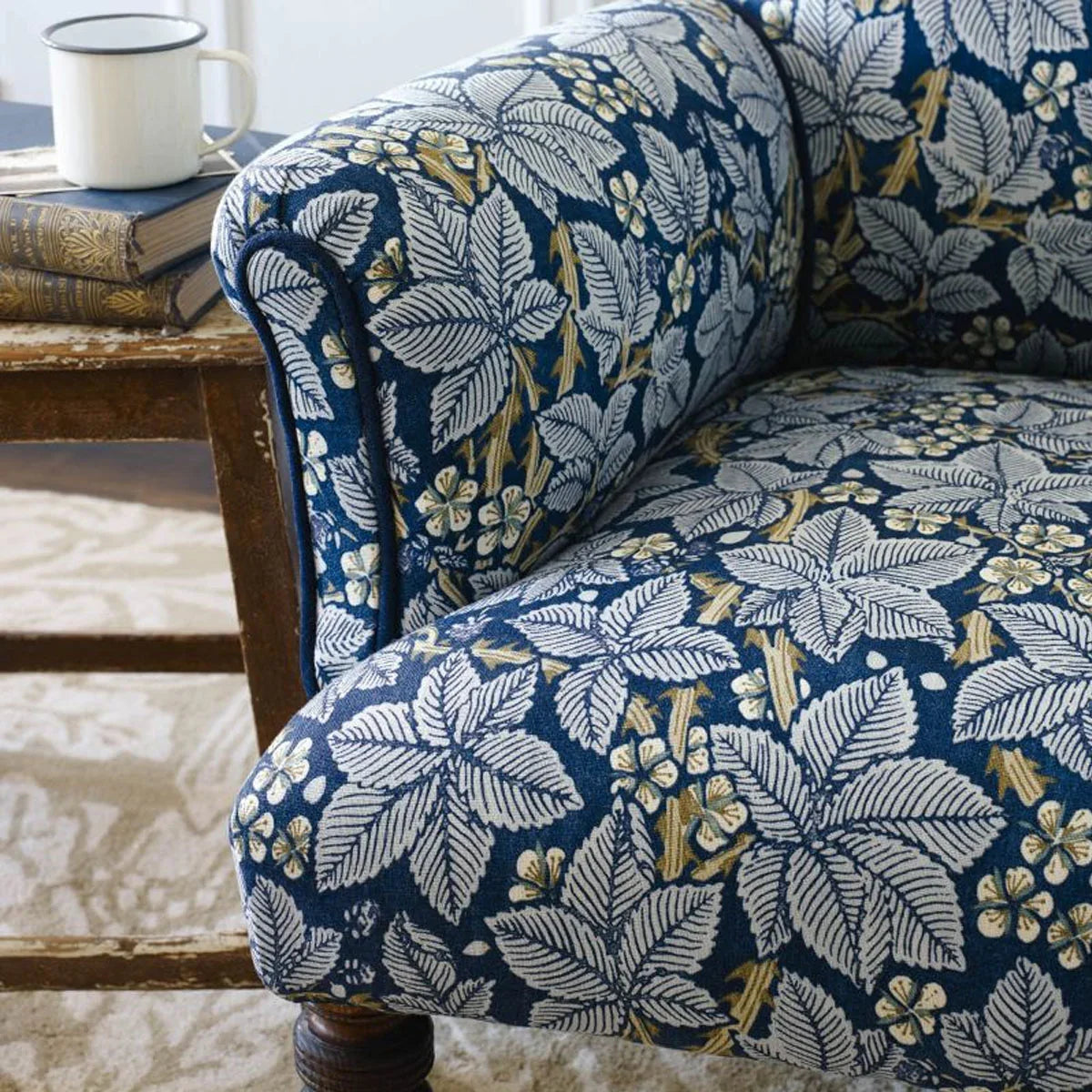 Bramble Fabric - Morris & Co