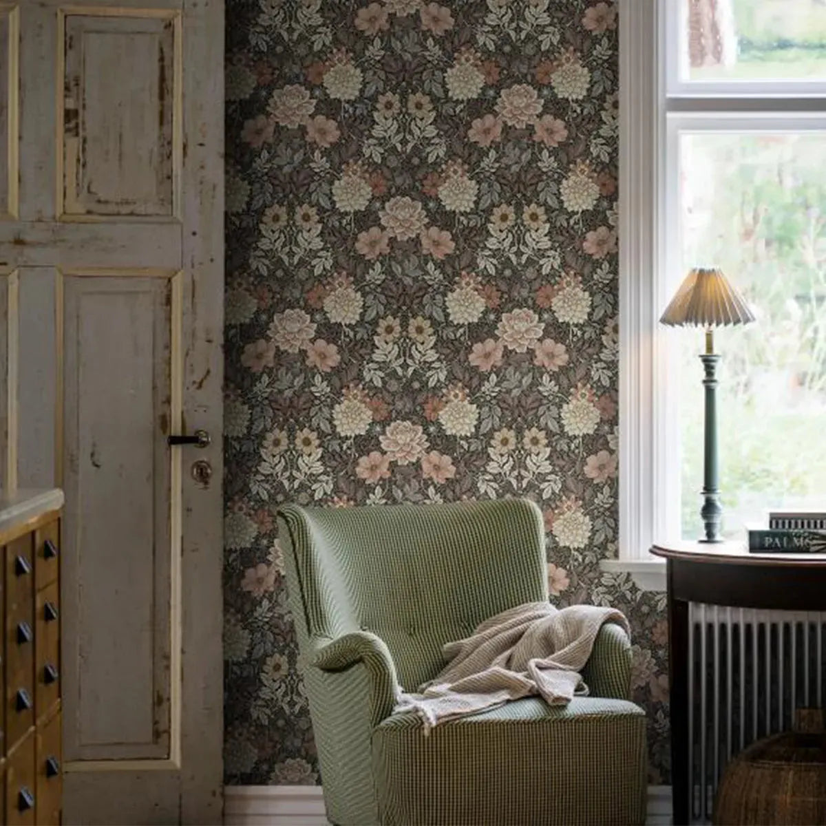 Dahlia Garden Wallpaper - Borastapeter