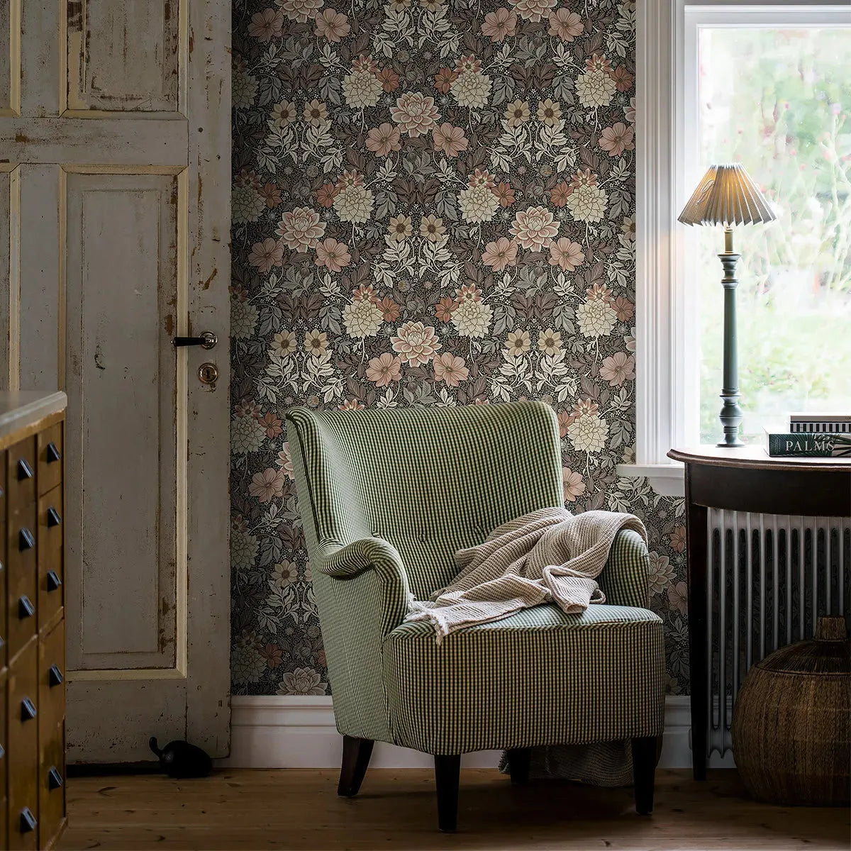 Dahlia Garden Wallpaper - Borastapeter