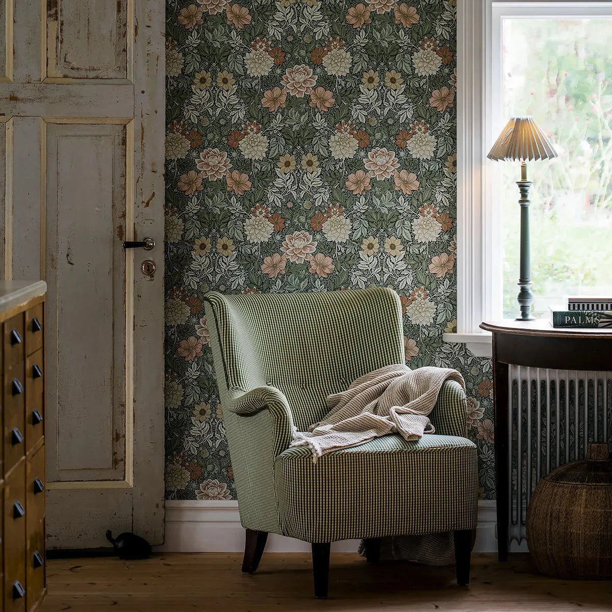 Dahlia Garden Wallpaper - Borastapeter