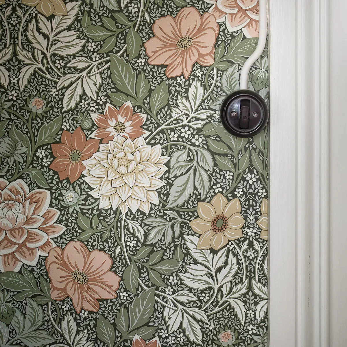 Dahlia Garden Wallpaper - Borastapeter