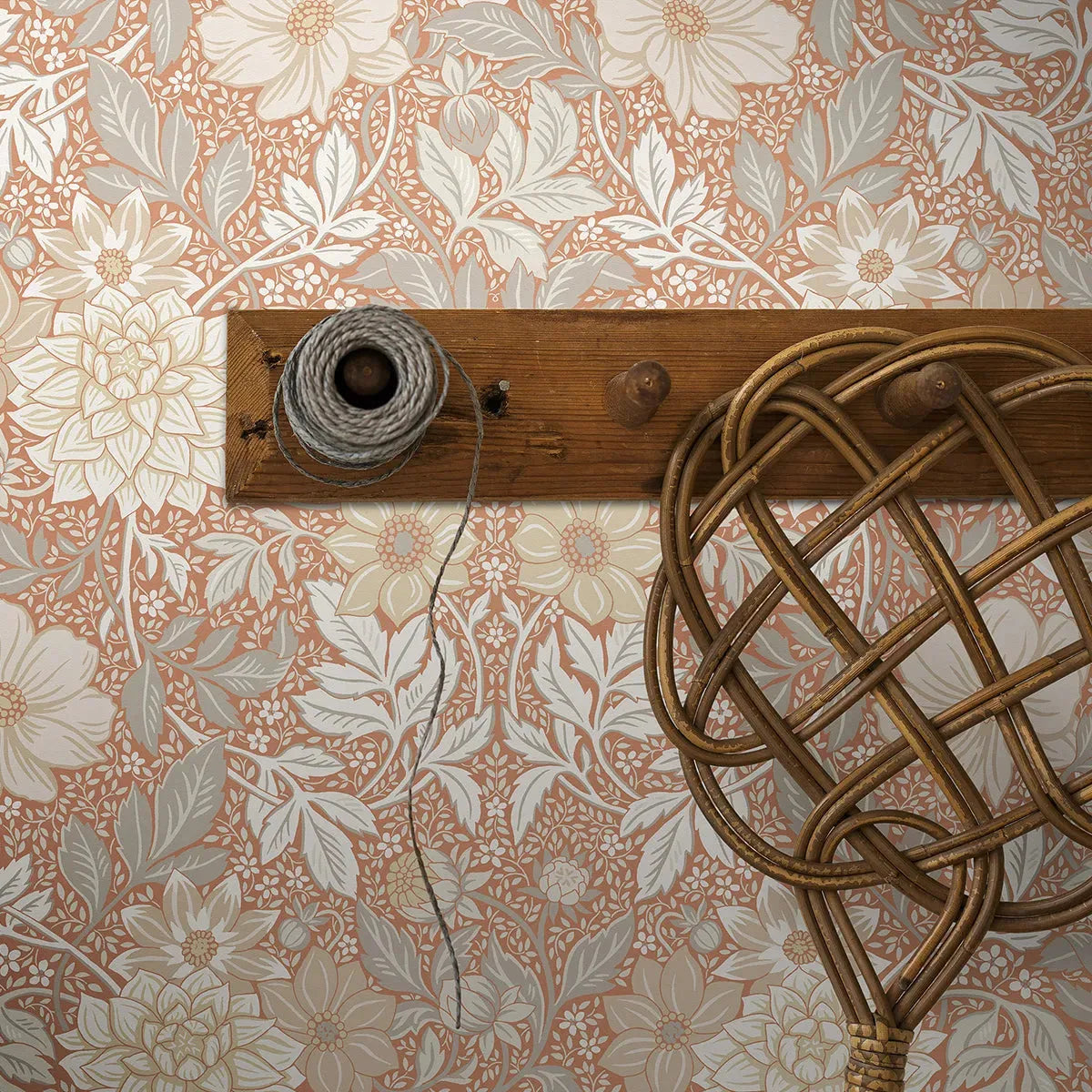 Dahlia Garden Wallpaper - Borastapeter