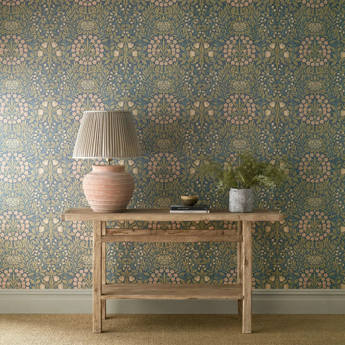 Daisy & Oak Wallpaper - Morris & Co