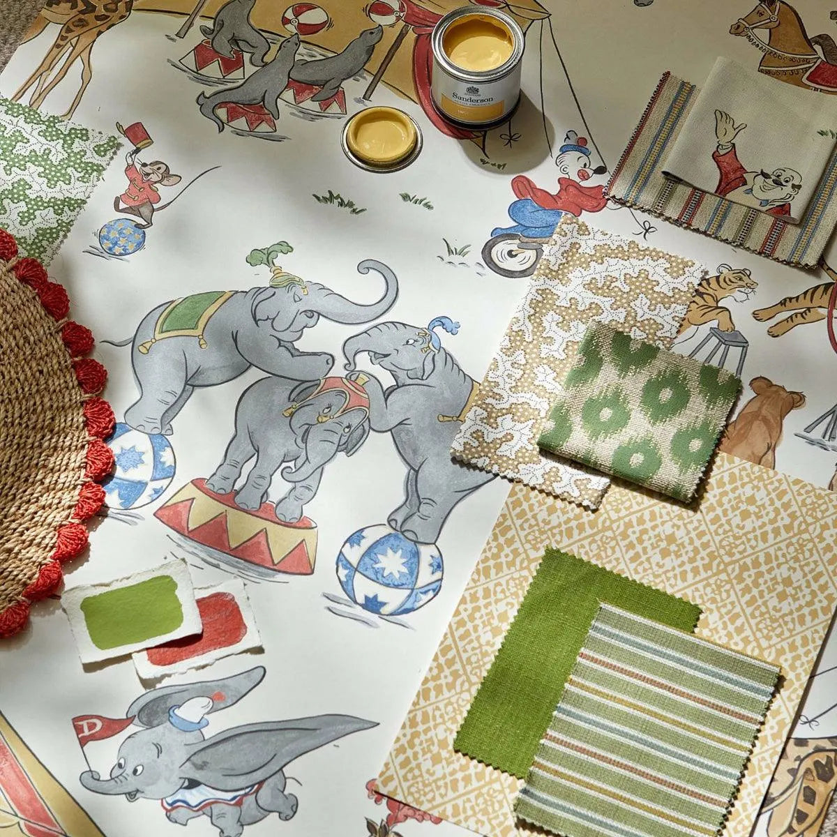 Dumbo Wallpaper - Sanderson X Disney