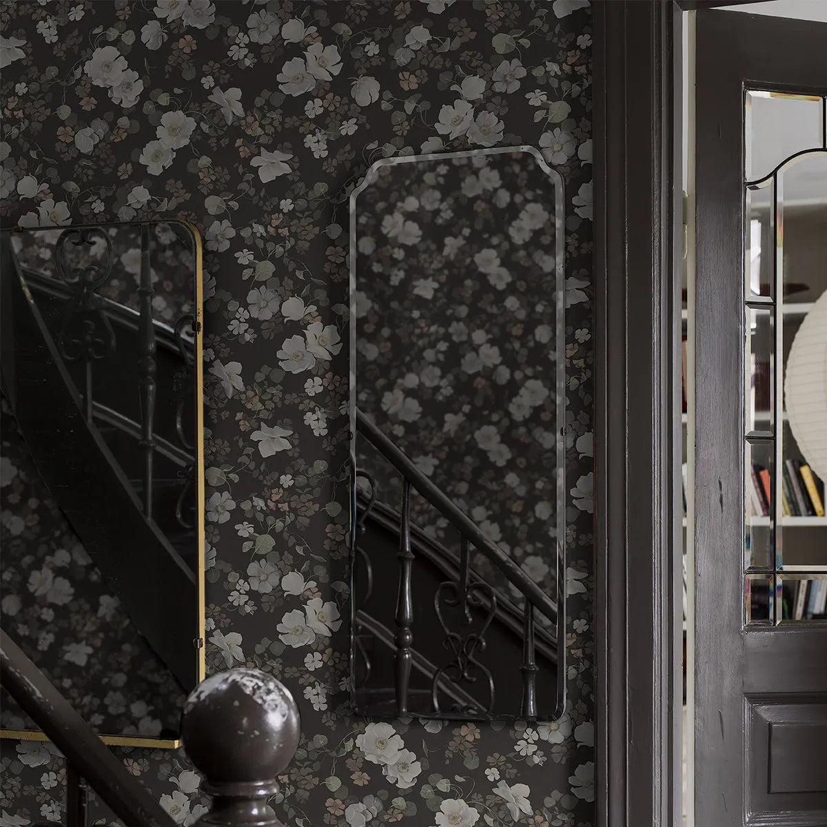 Enchanting Flower Wallpaper - Borastapeter