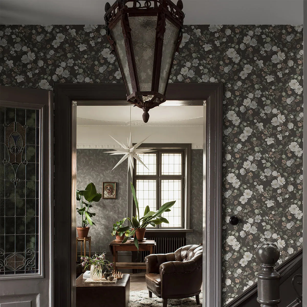 Enchanting Flower Wallpaper - Borastapeter