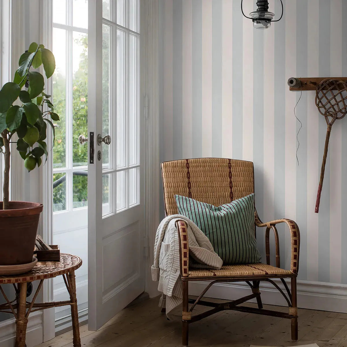 Falsterbo Stripe Wallpaper - Borastapeter