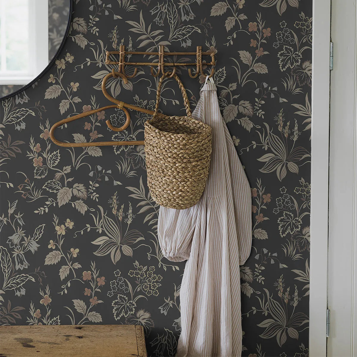 Folklore Wallpaper - Borastapeter