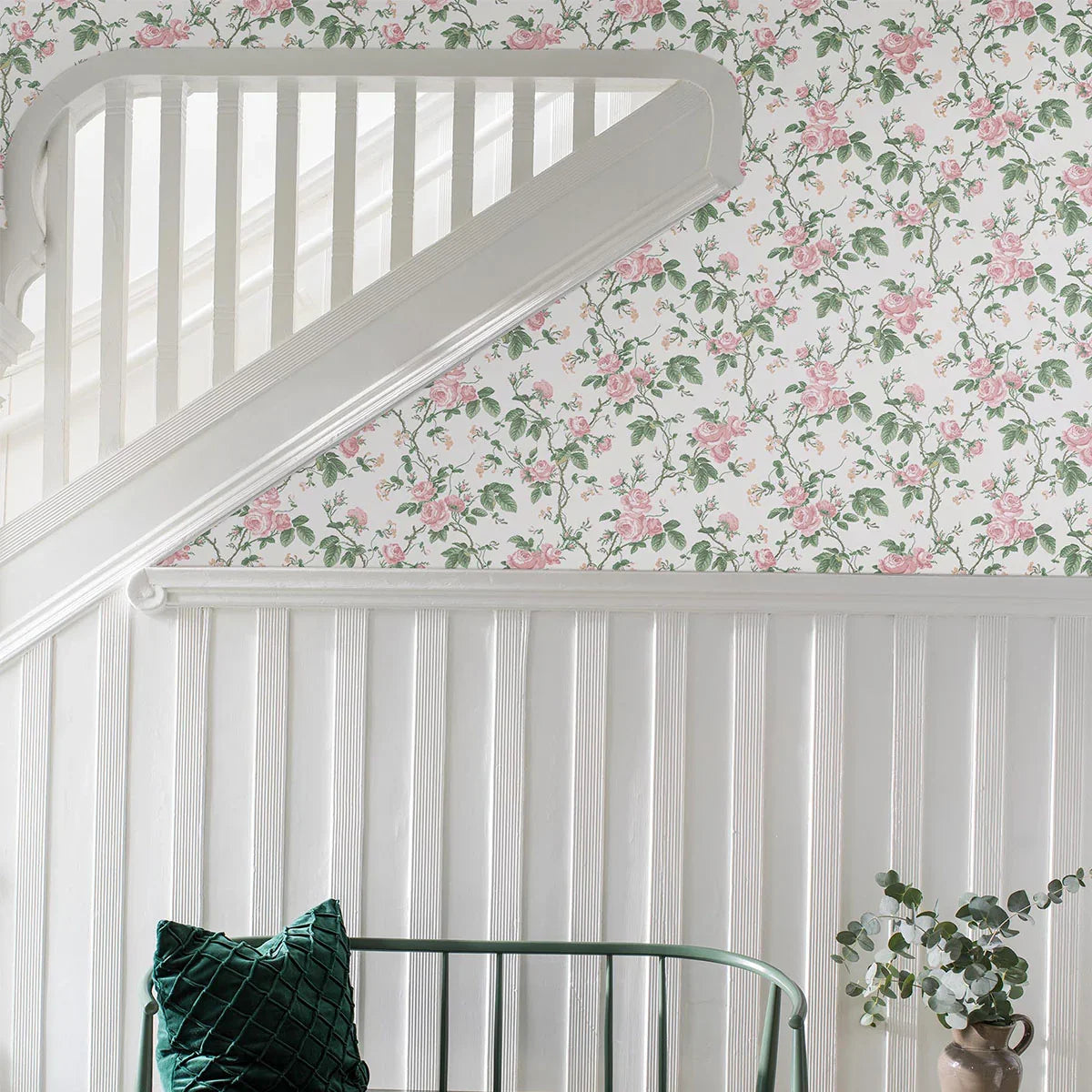 French Roses Wallpaper - Borastapeter