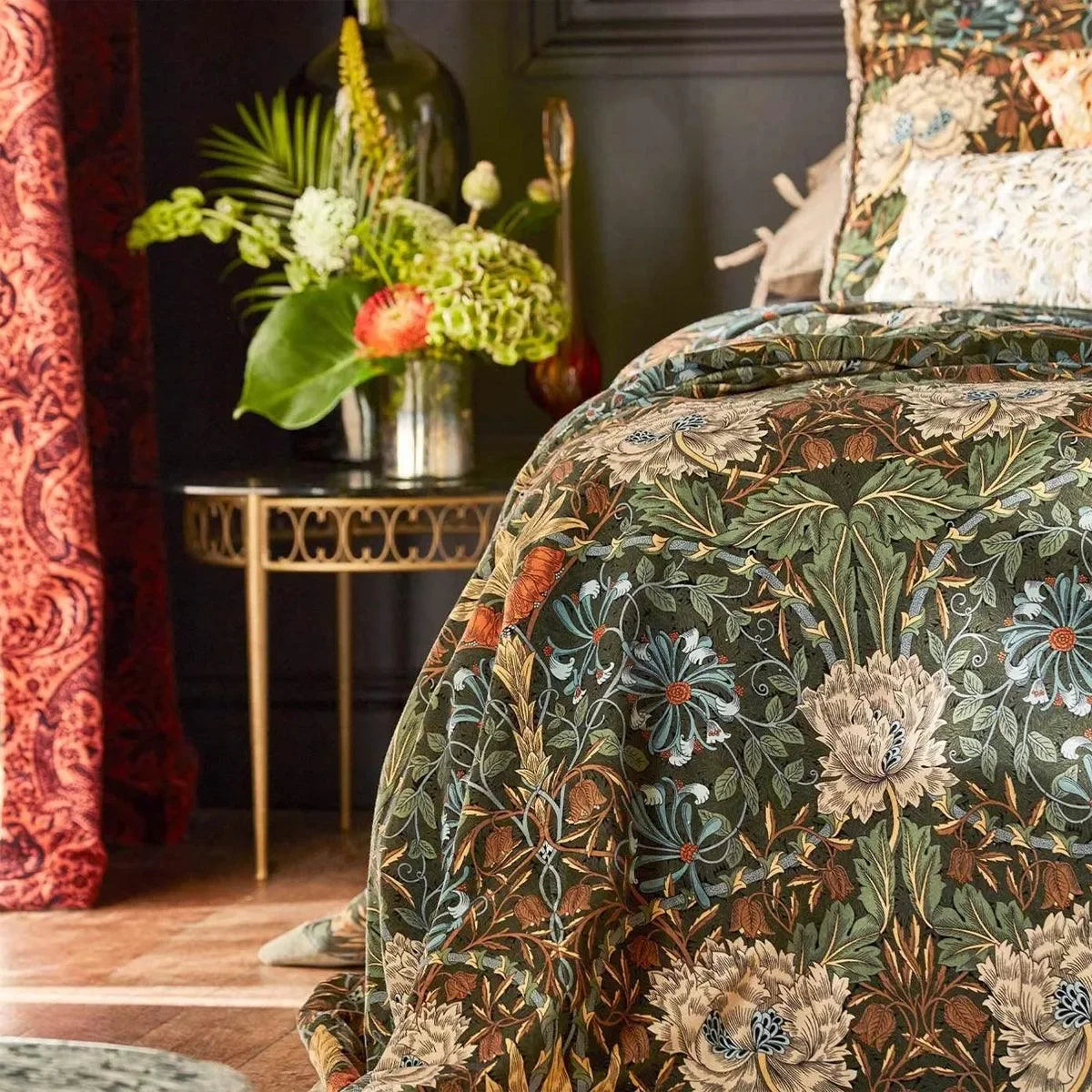 Honeysuckle & Tulip Velvet Fabric - Morris & Co