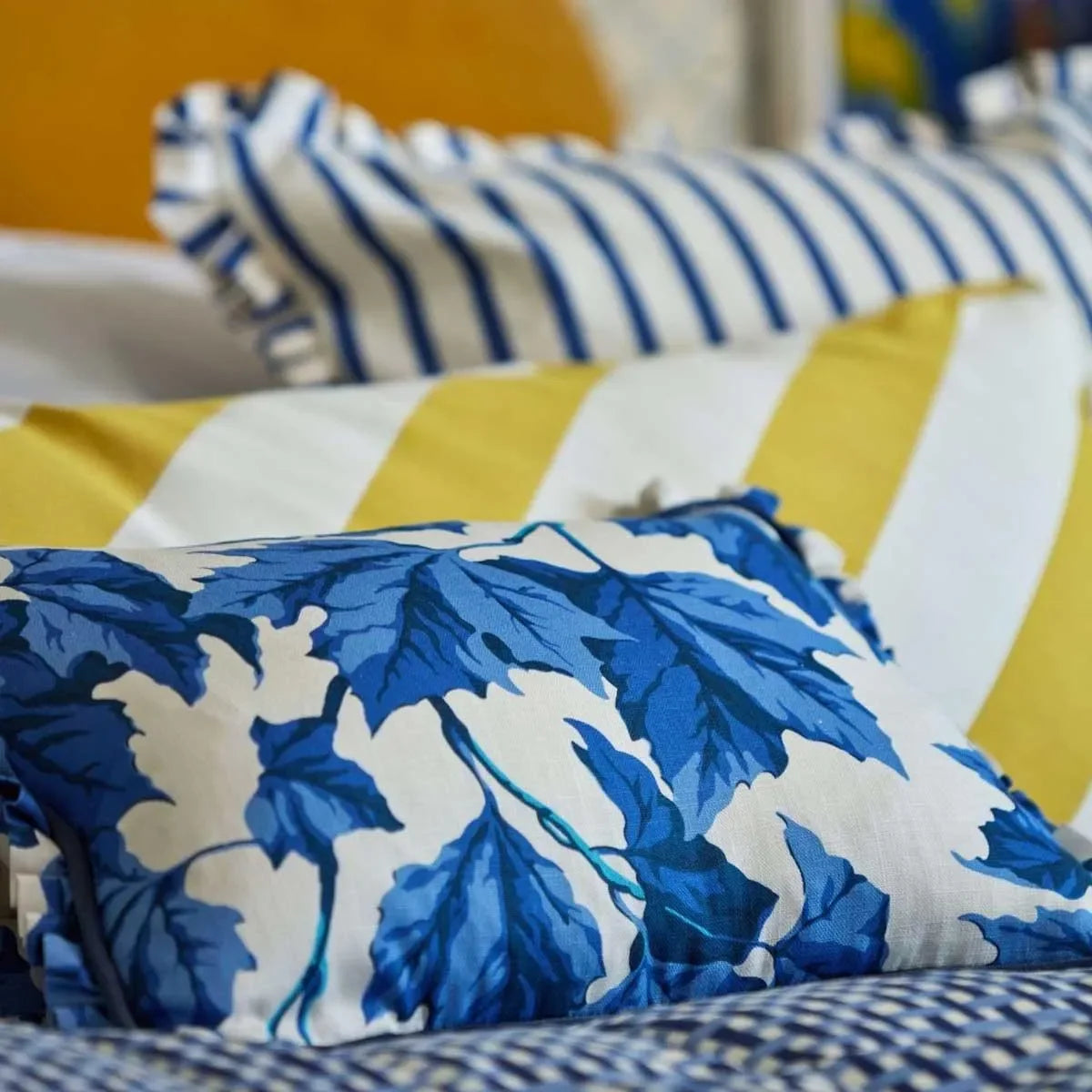Dappled Leaf Fabric - Harlequin X Sophie Robinson