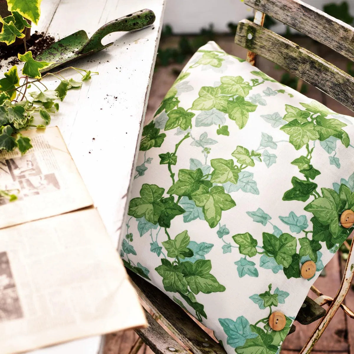 Hedera Green Fabric - Sanderson