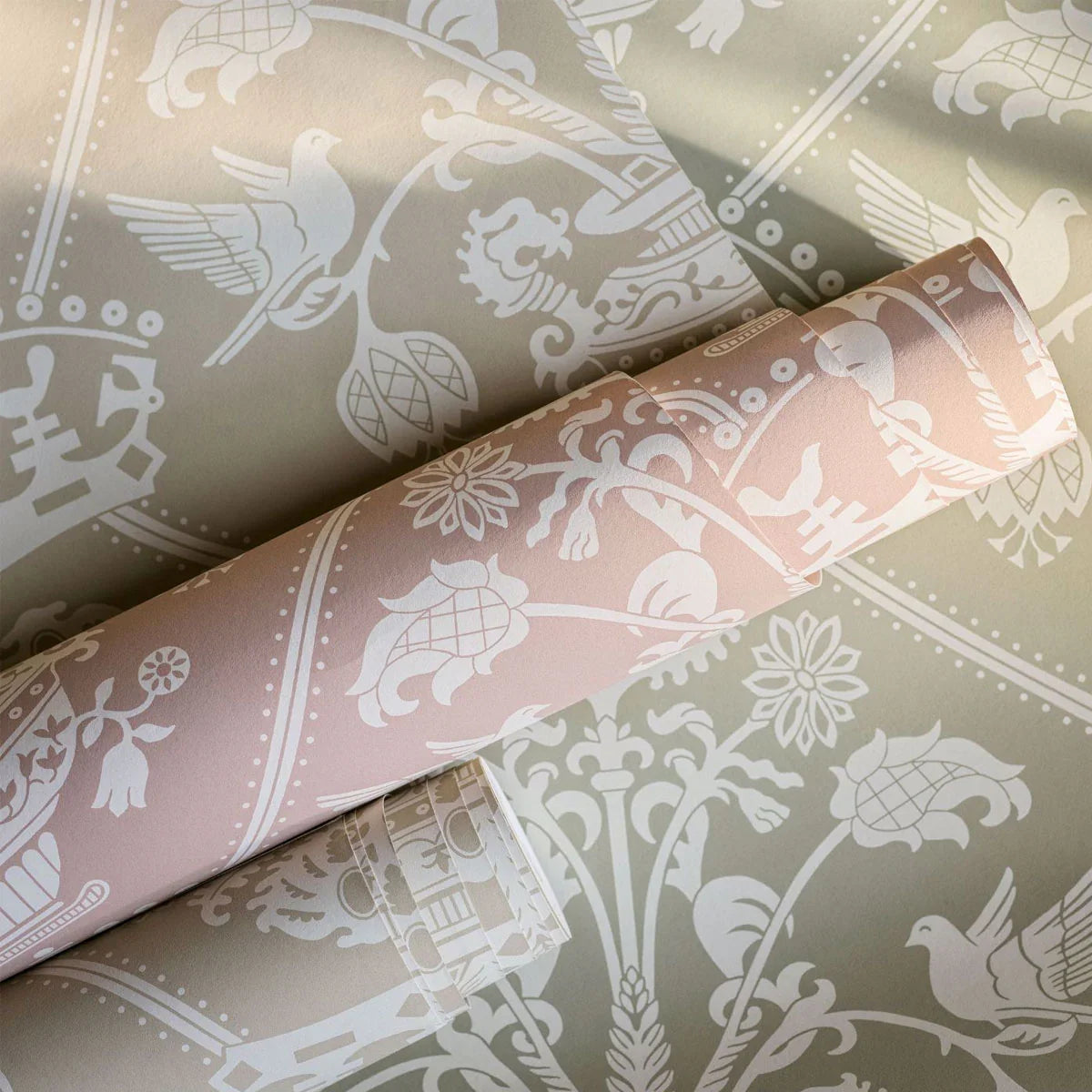 Highgrove Damask Wallpaper - Sanderson