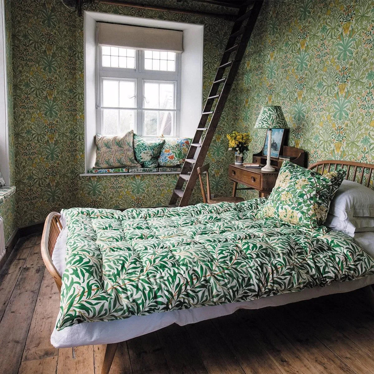 Honeysuckle Fabric - Morris & Co