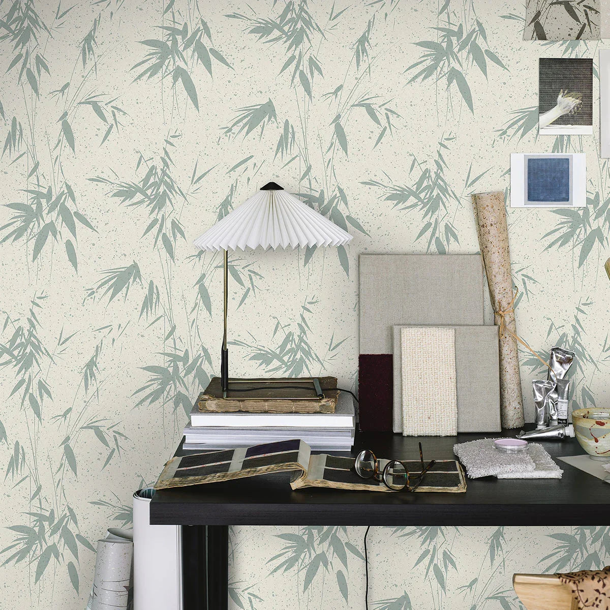 Ink Bamboo Wallpaper - Borastapeter