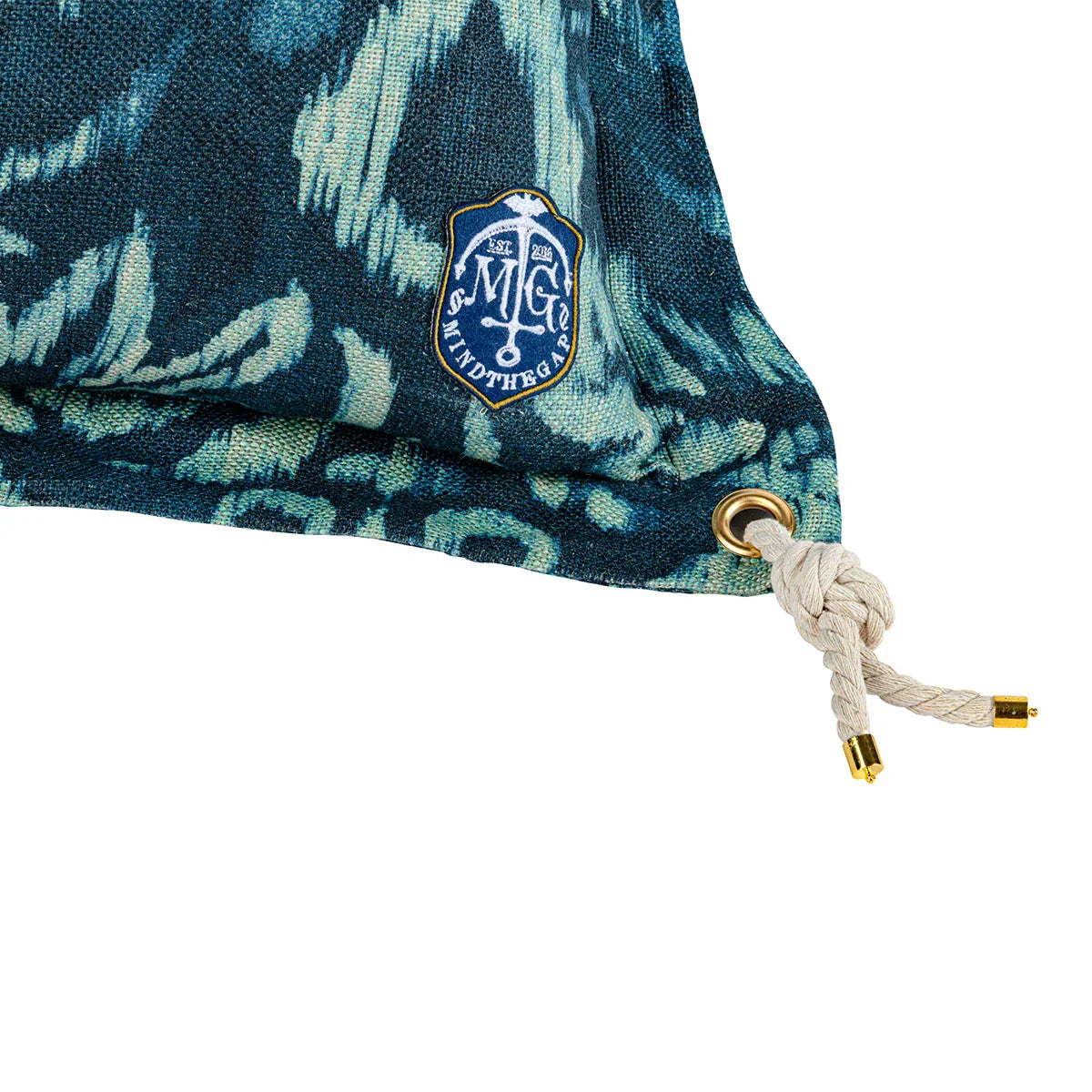 Ionian Cushion - Mind The Gap