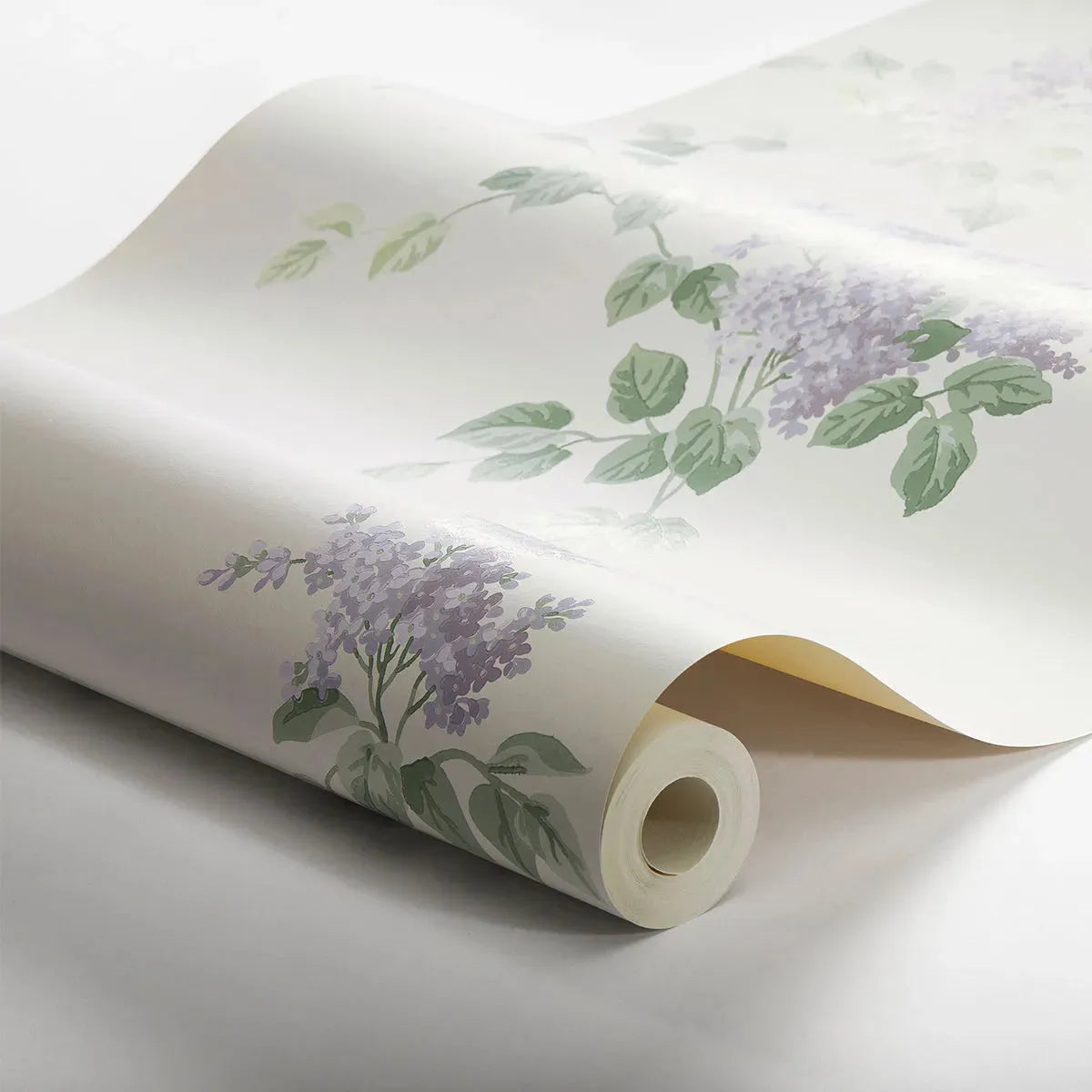Lilacs Wallpaper - Borastapeter