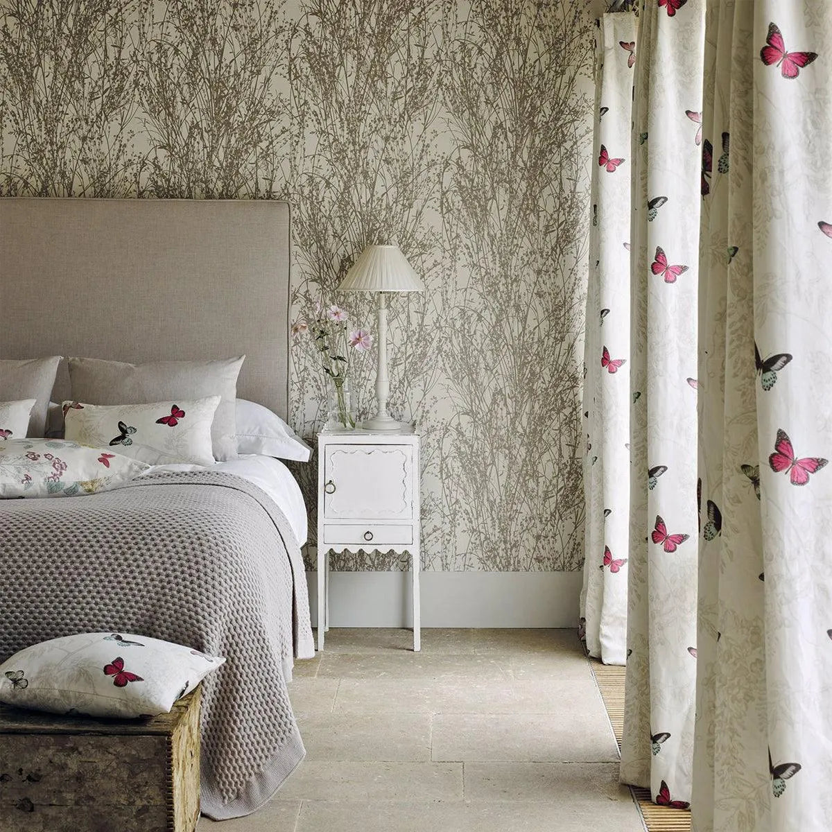 Meadow Canvas Wallpaper - Sanderson