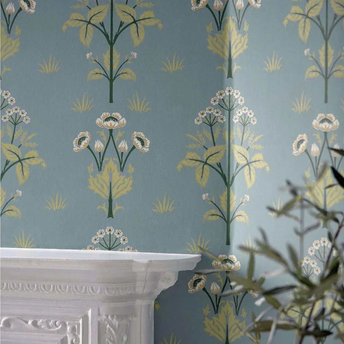 Meadow Sweet Wallpaper - Morris & Co