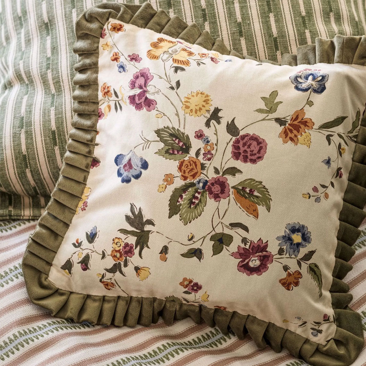 Nectar Fields Fabric - Sanderson