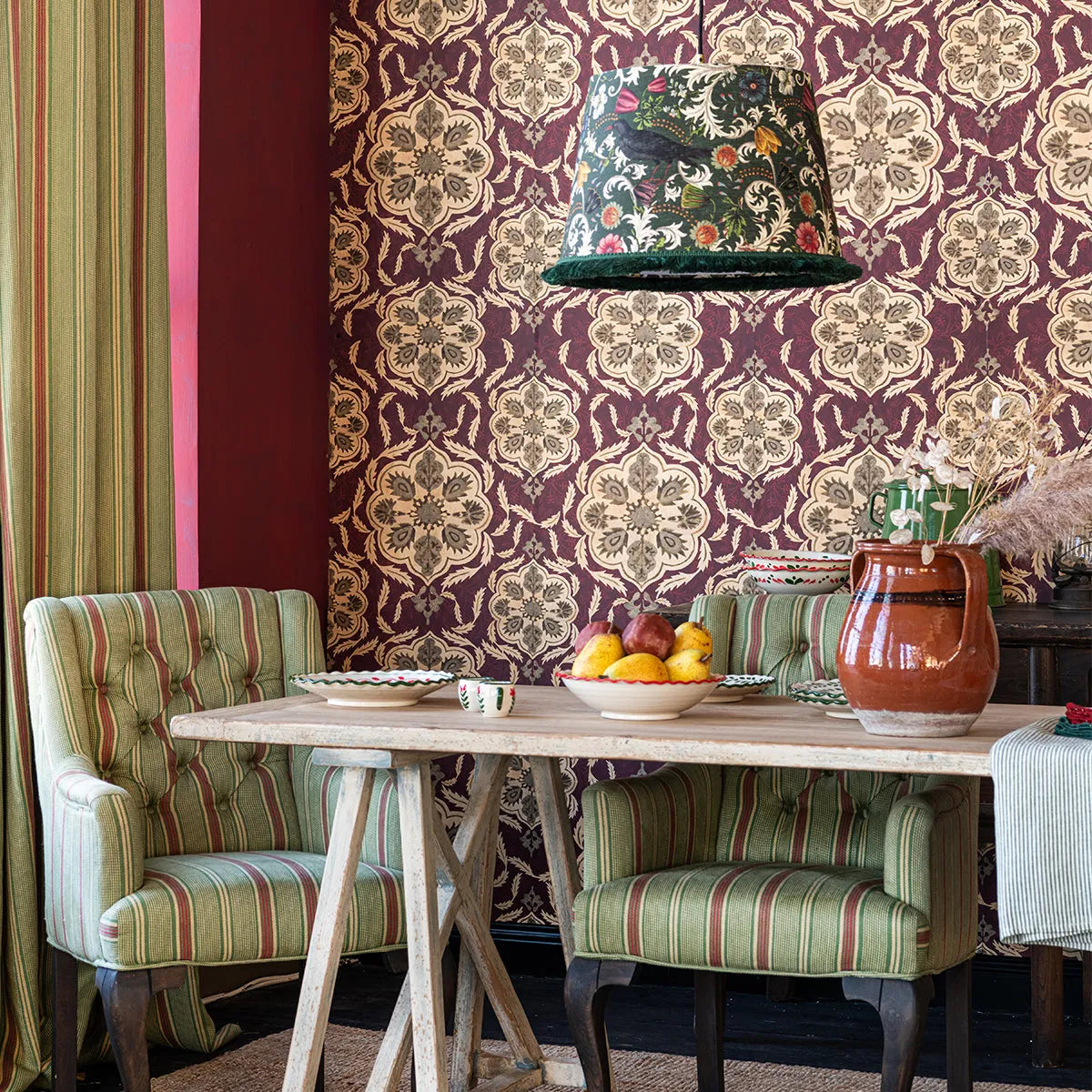 Ottoman Wallpaper - Mind The Gap