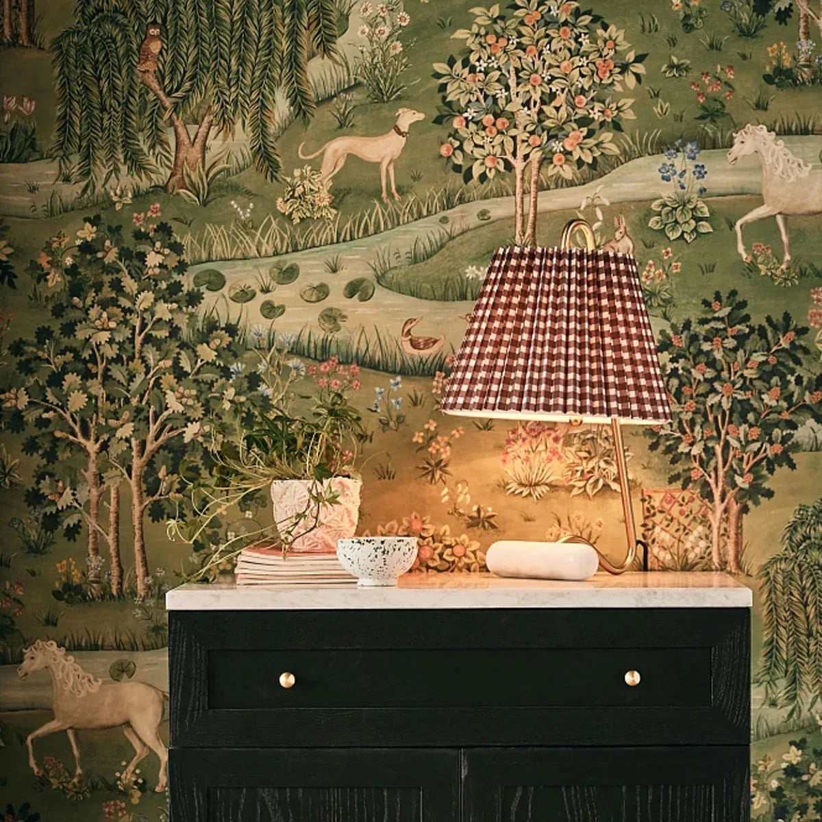 Owl & Willow Bayleaf/Orange Wallpaper - Morris & Co