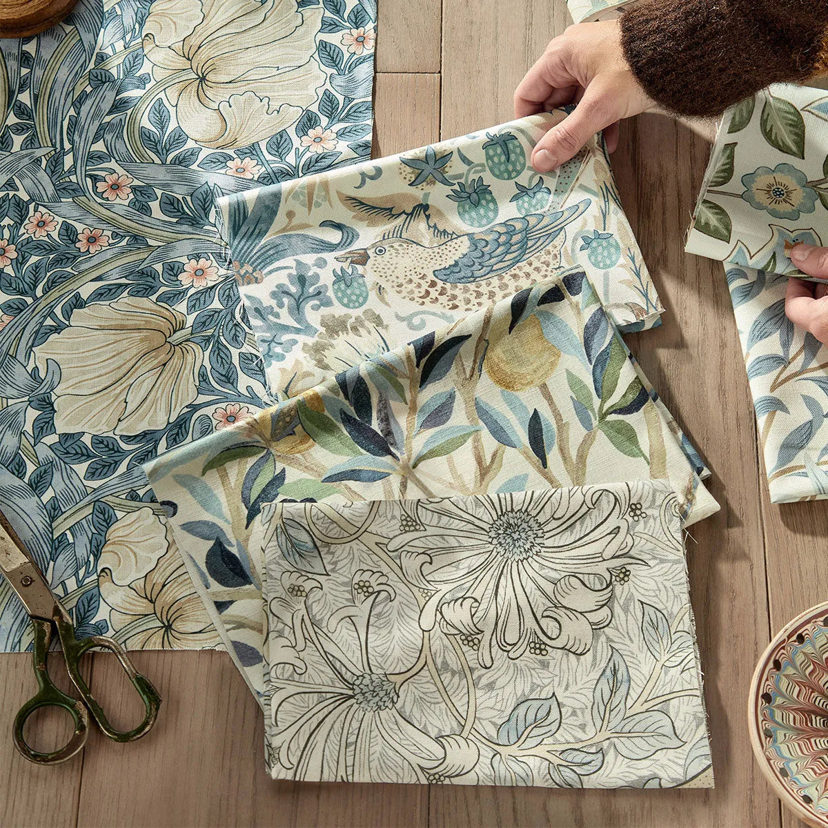 Pimpernel Wide Width Fabric - Morris & Co