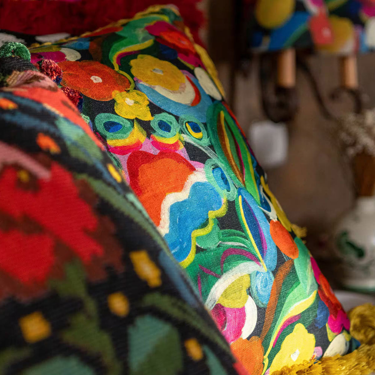 Queen's Garden Fabric - Mind The Gap