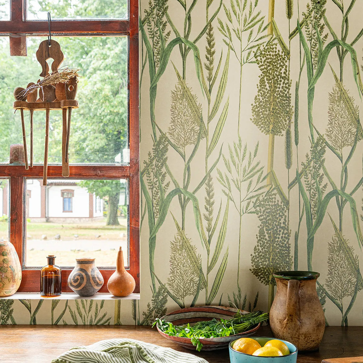 Riverside Flora Wallpaper - Mind The Gap