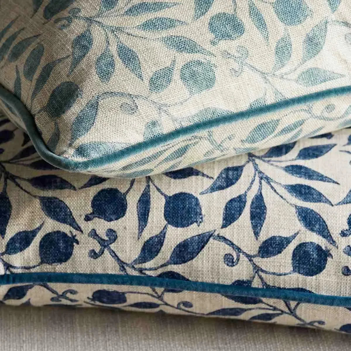 Rosehip Fabric - Morris & Co