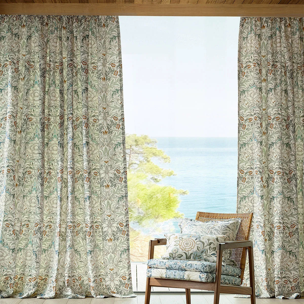 Simply Severn Wide Width Fabric - Morris & Co