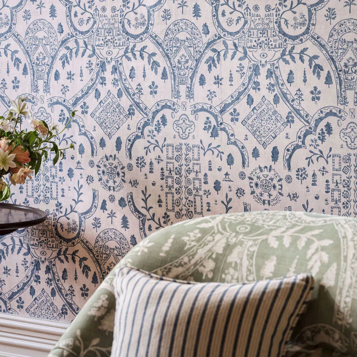 Topiary View Wallpaper - Sanderson