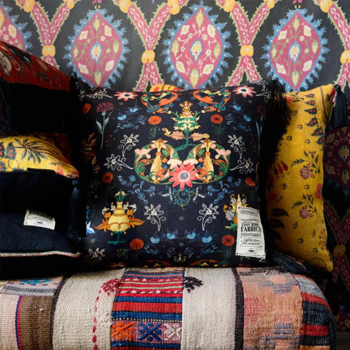 Transylvania Folk Fabric - Mind The Gap
