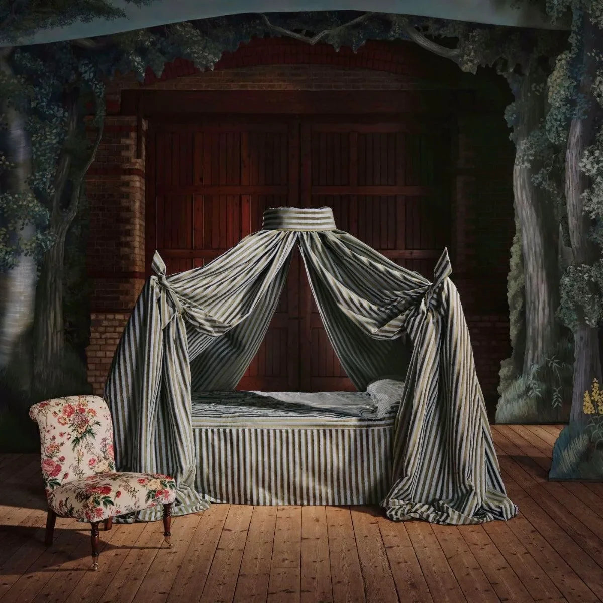 Regency Aperigon Fabric - Sanderson x Giles Deacon