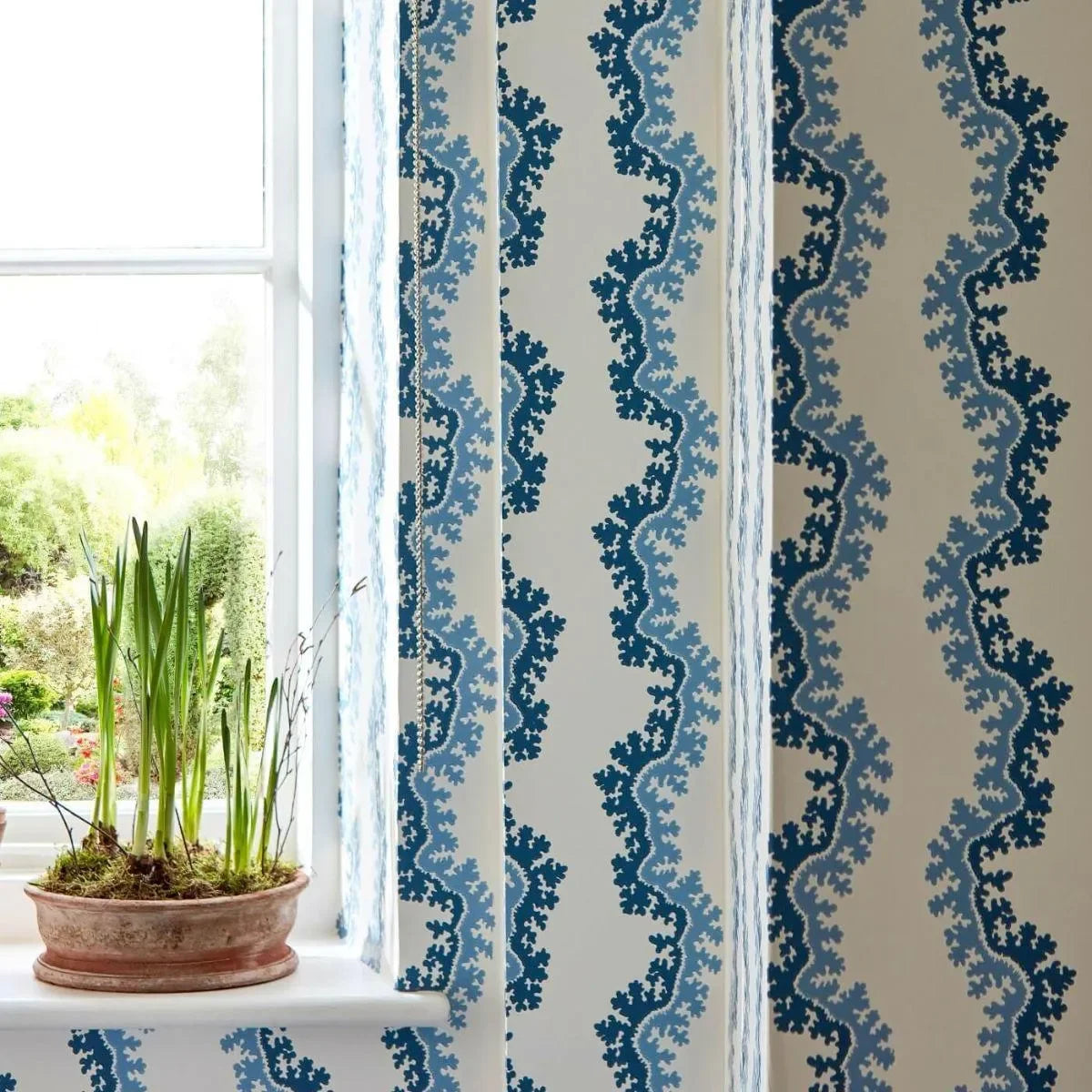 Oxbow Wallpaper - Sanderson