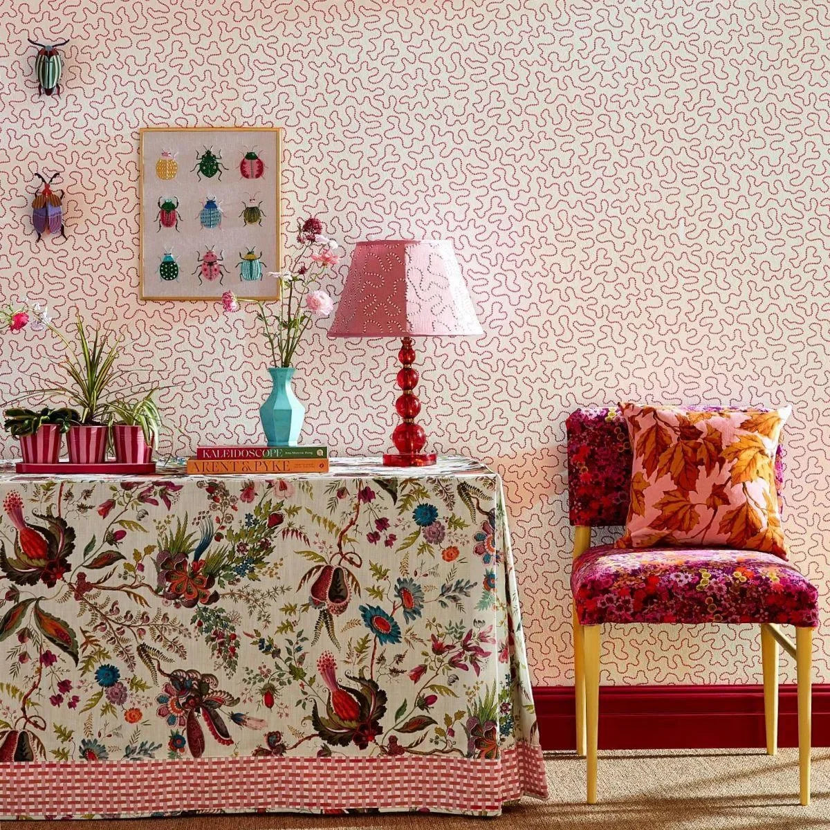 Wiggle Wallpaper - Harlequin X Sophie Robinson
