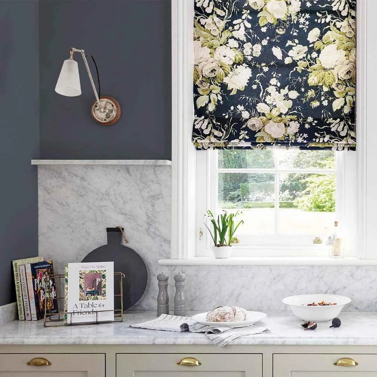 Stapleton Park Fabric - Sanderson
