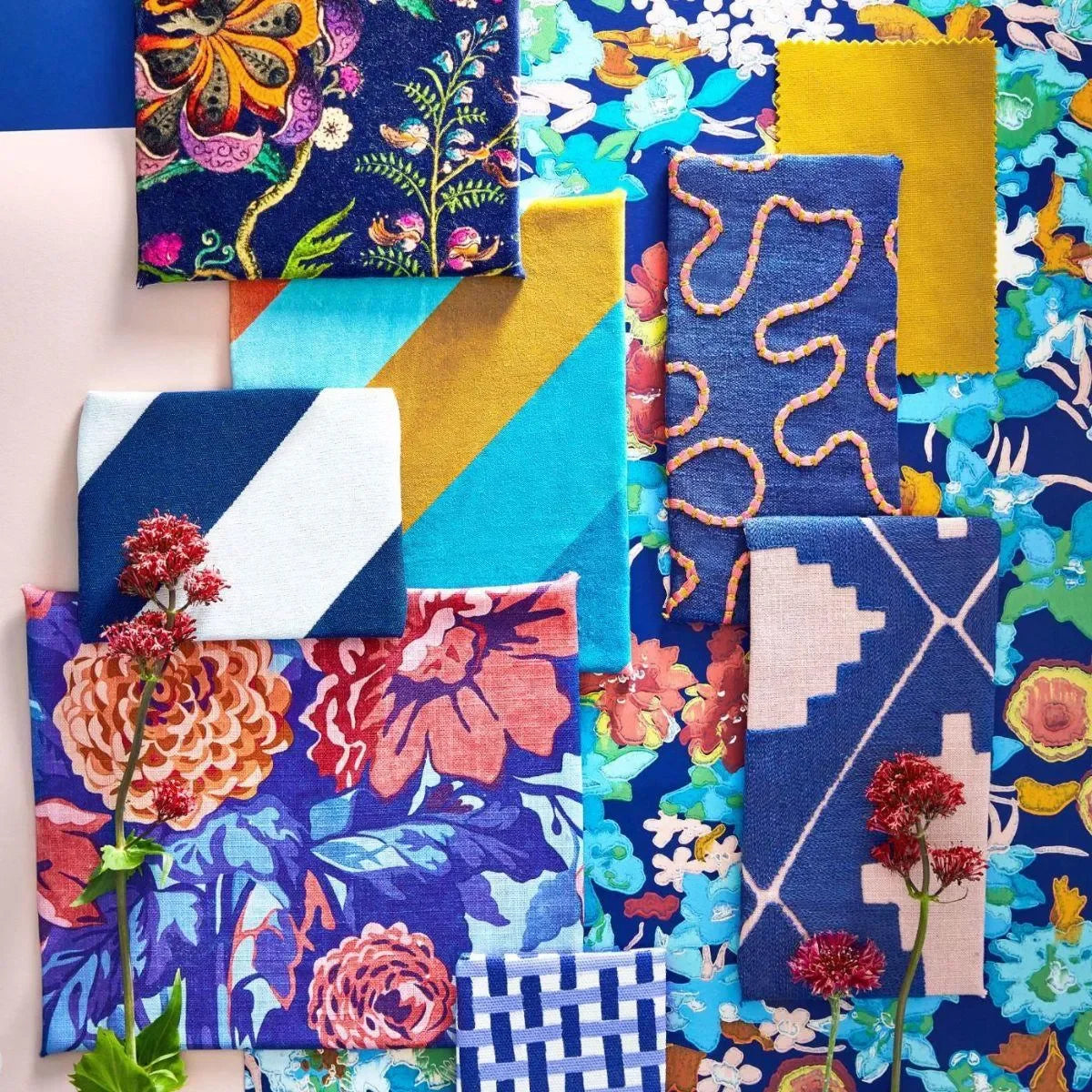 Wildflower Meadow Wallpaper - Harlequin X Sophie Robinson