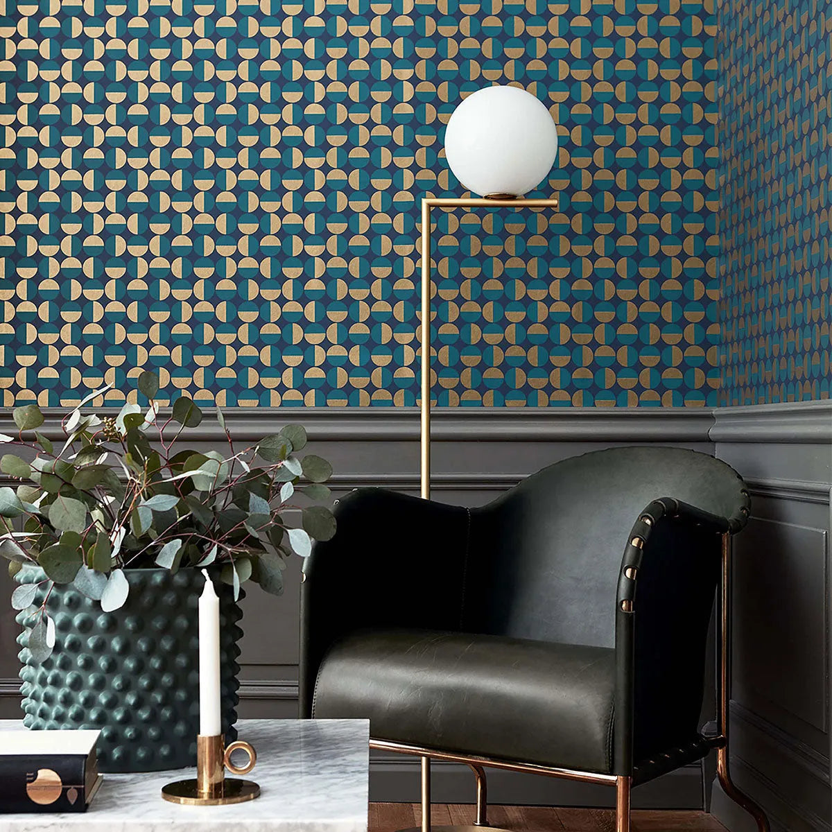 Arne Jacobsen Vertigo Wallpaper - Borastapeter