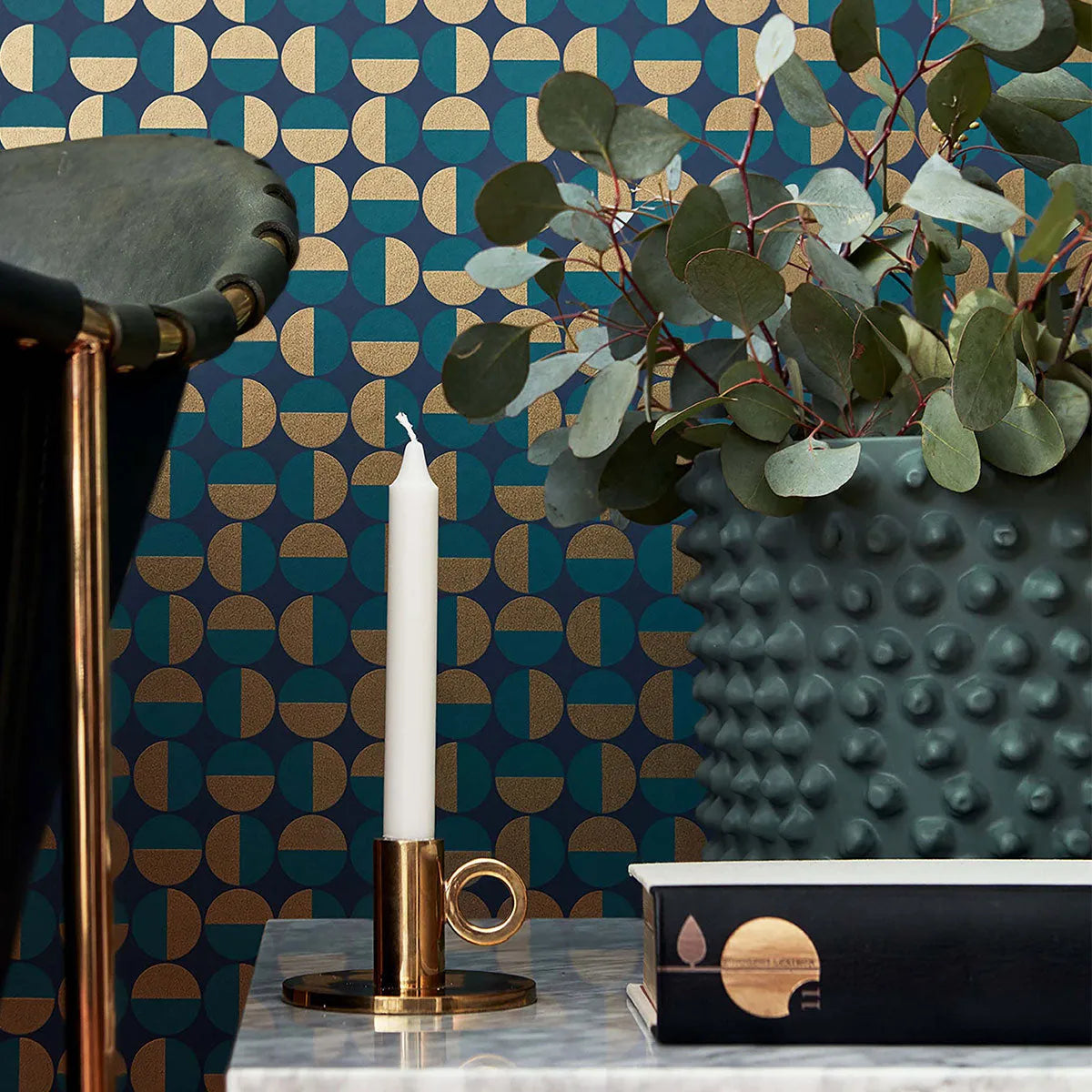 Arne Jacobsen Vertigo Wallpaper - Borastapeter