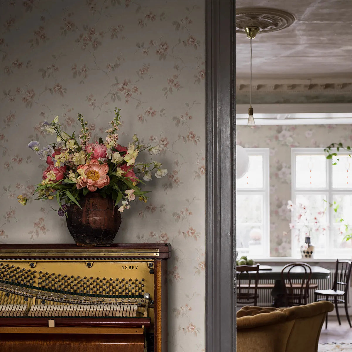 Vintage Rose Wallpaper - Borastapeter