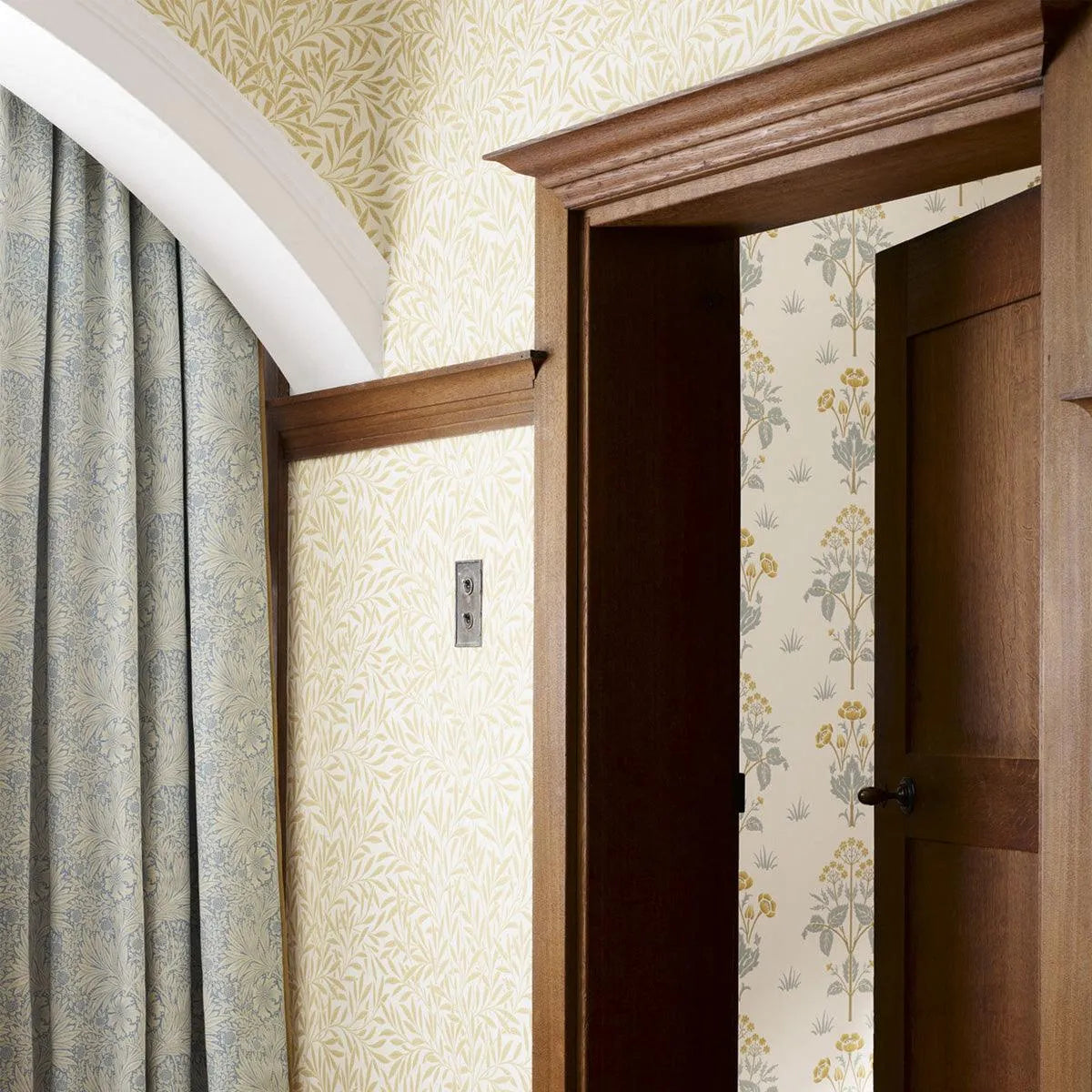 Willow Wallpaper - Morris & Co