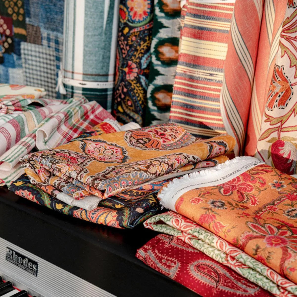 Woodstock Fabric - Mind The Gap