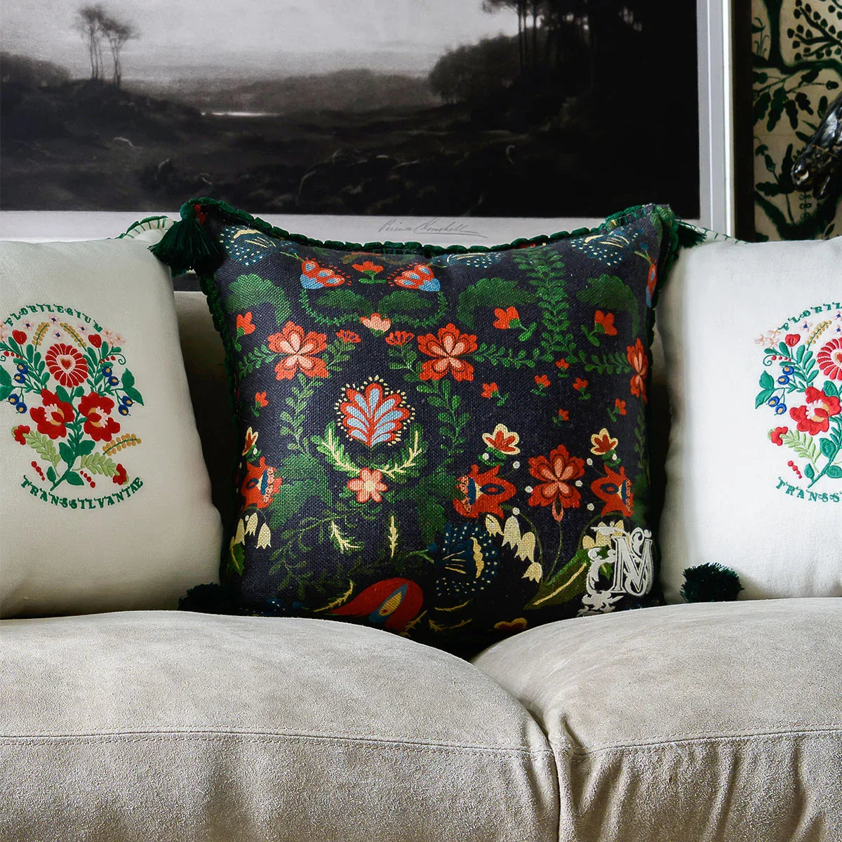 Zabola Cushion - Mind The Gap